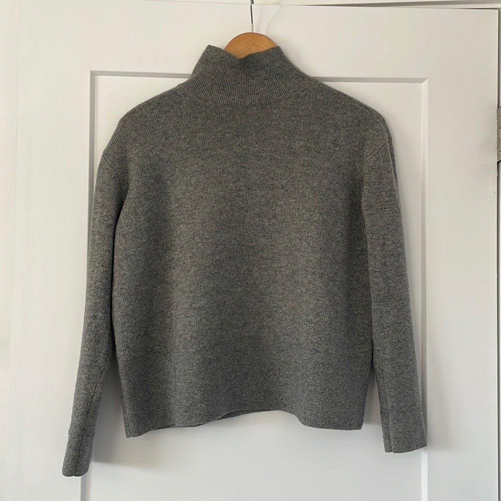 100% CASHMERE Everlane boxy mock neck sweater SIZE S